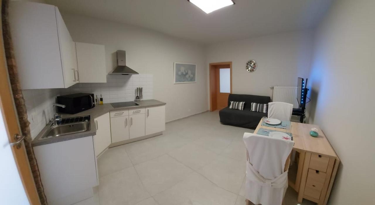 Le Pepin Dort Hotel Pepinster Bagian luar foto